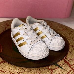 Adidas 6K Originals Superstar Legacy White Gold Metallic Running Sneakers